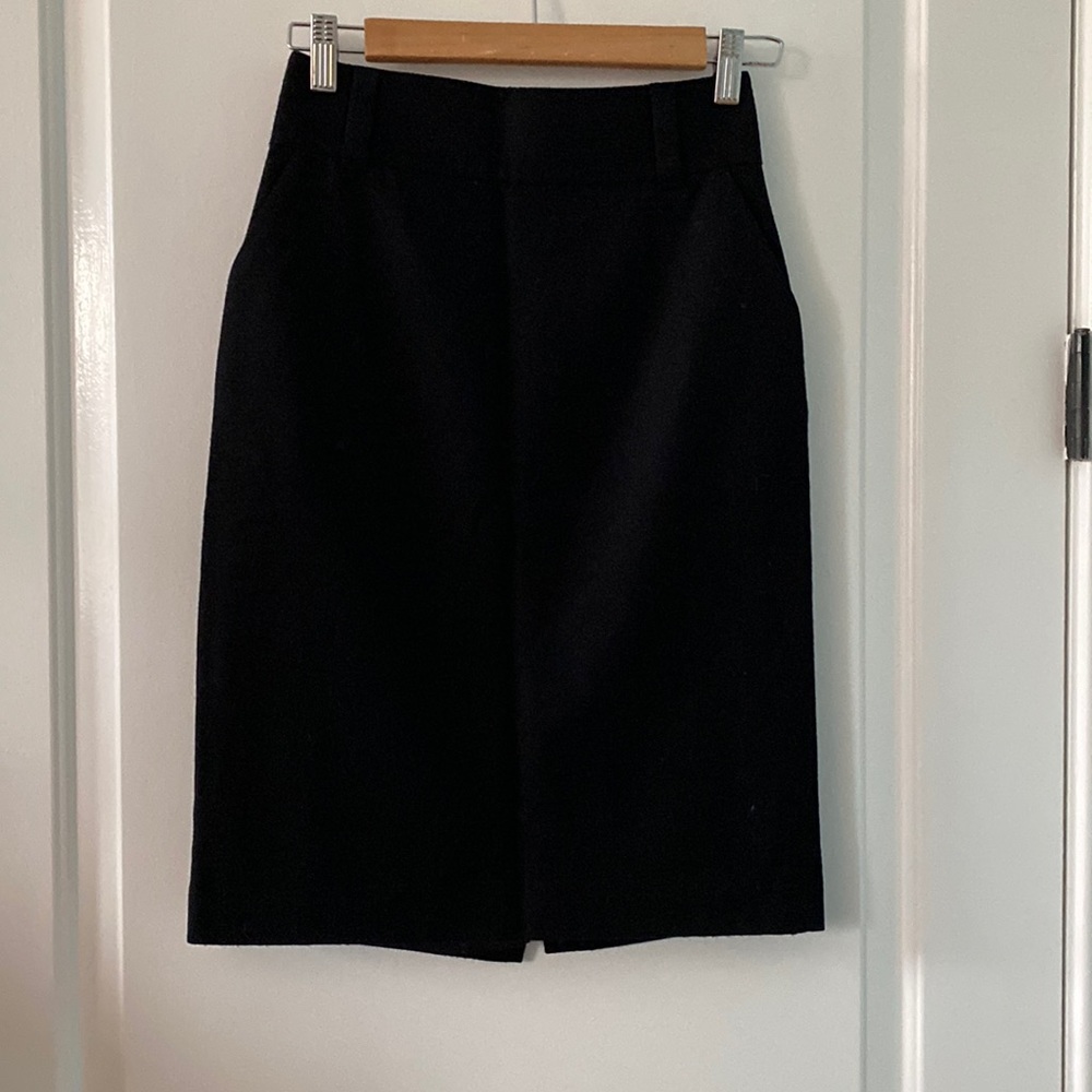 Banana Republic lightweight wool pencil skirt size 0P